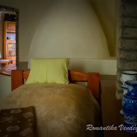 Romantika Vendeghaz Bordany