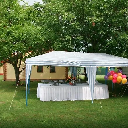 Romantika Vendeghaz * Bordany
