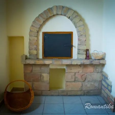 Romantika Vendeghaz * Bordány