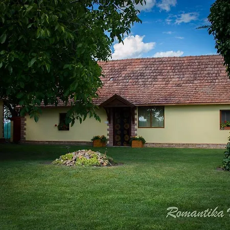 Romantika Vendeghaz * Bordány